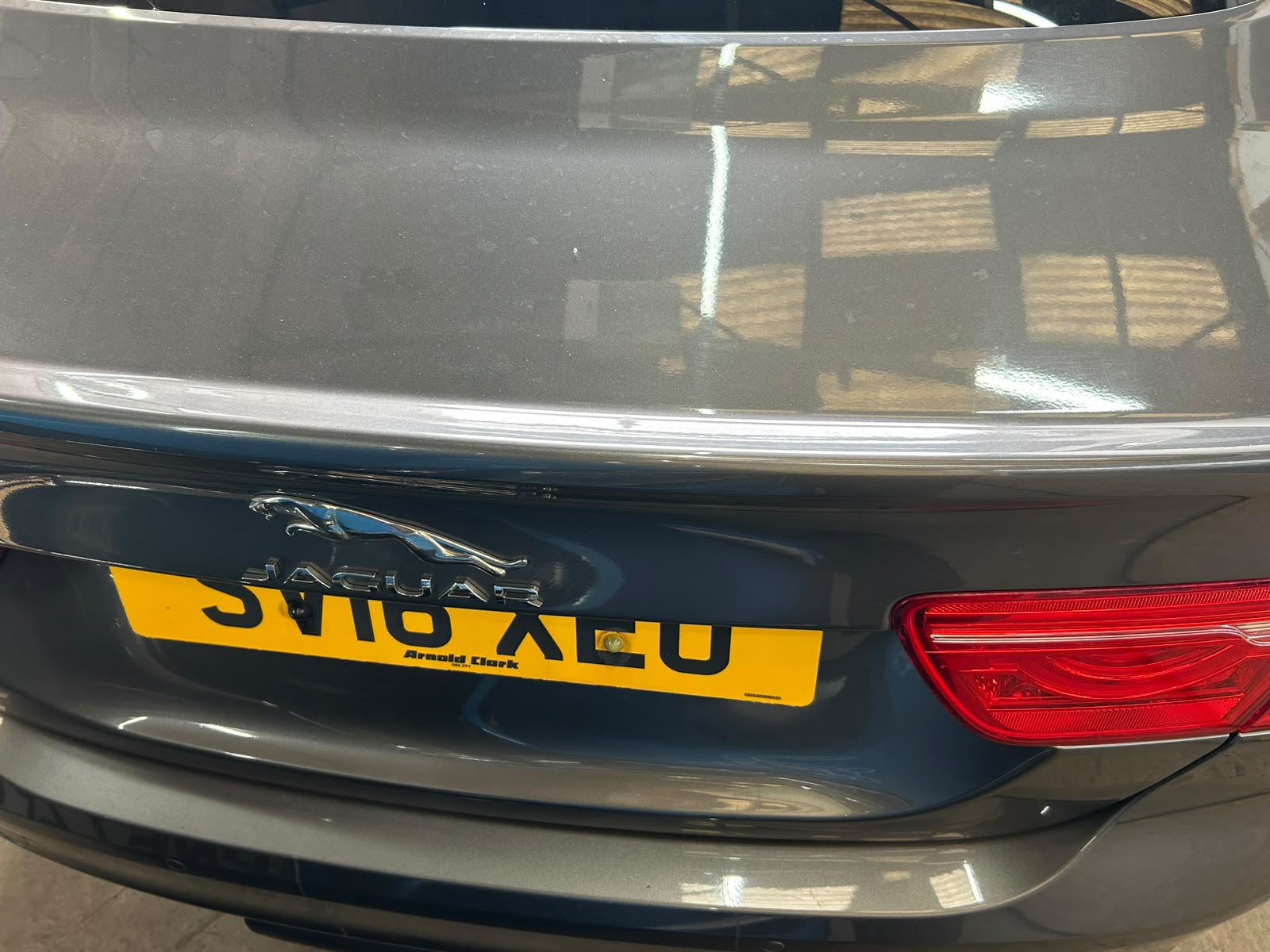 JAGUAR XE