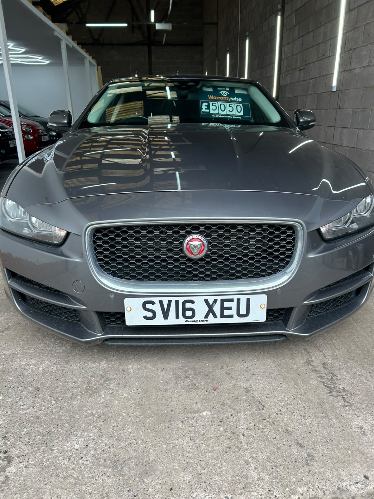JAGUAR XE
