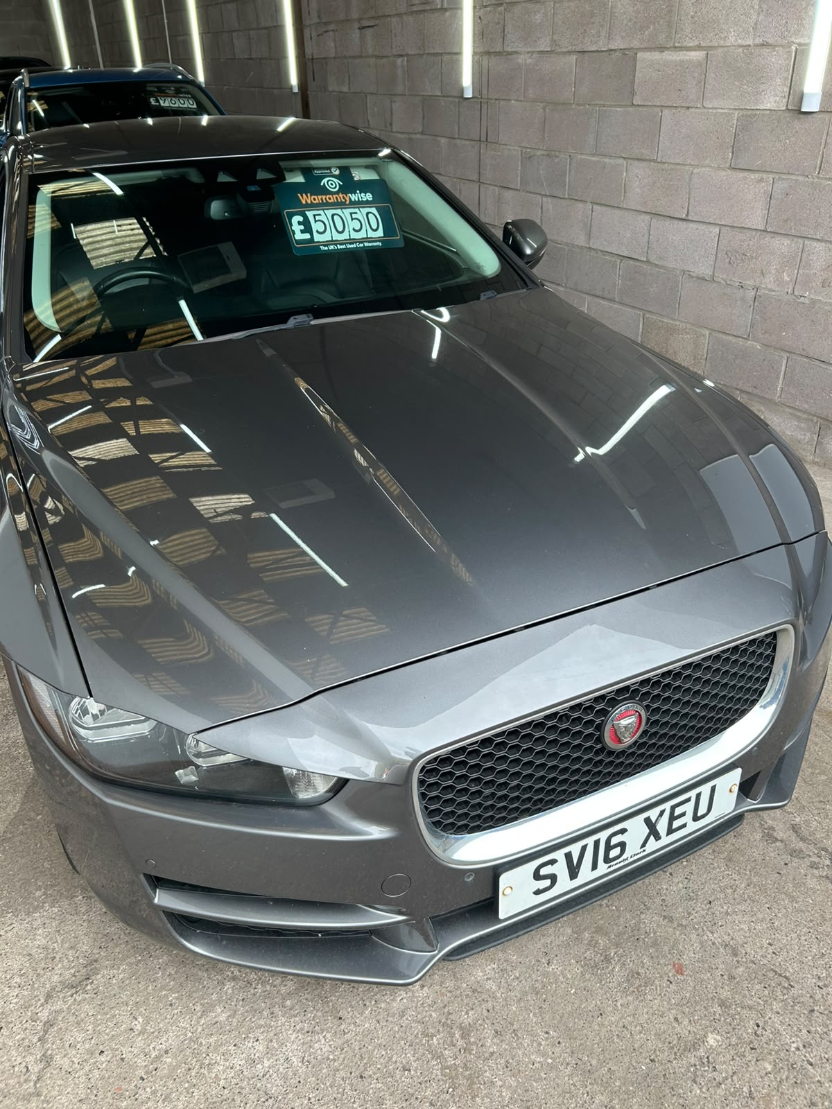JAGUAR XE